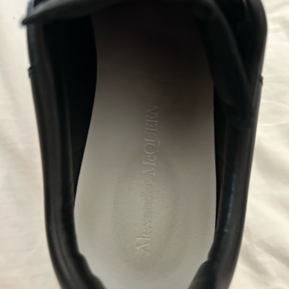 Alexander McQueen - Picture 9 of 9